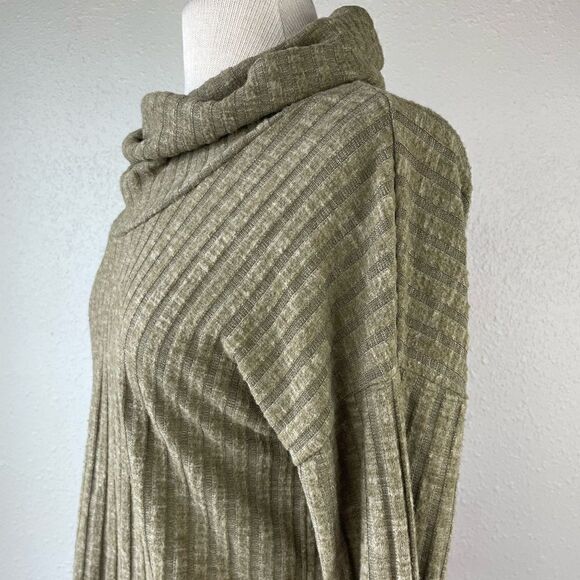 BP Cowl Neck Sweater Top Size M EUC - Picture 4 of 7